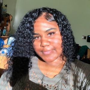 Meet your Posher, Jazmin